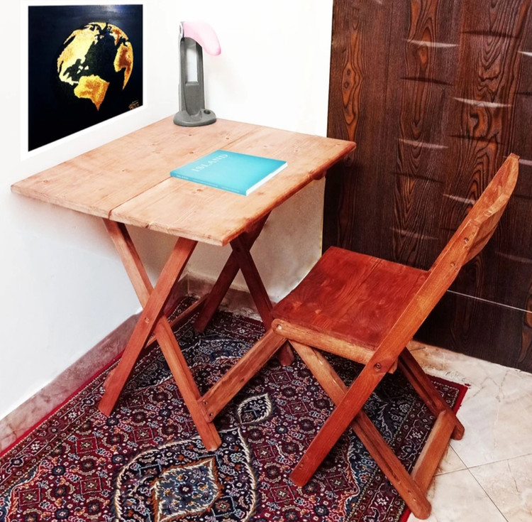 میز تحریر چوبی تاشو